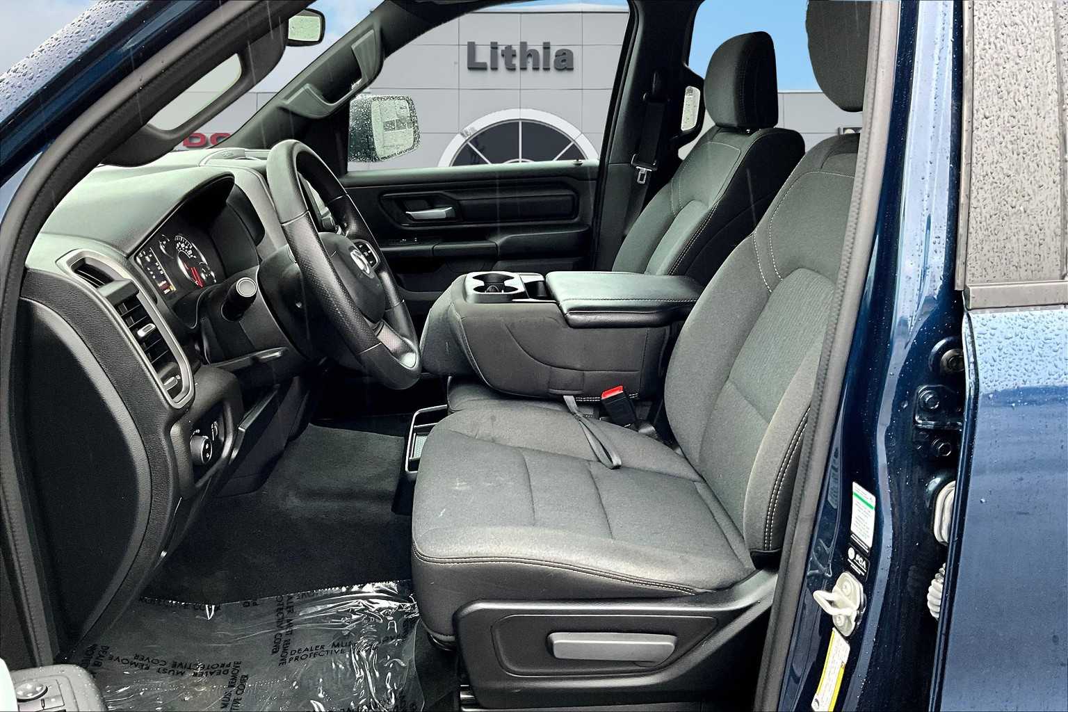 2024 Ram 1500 Tradesman Image 17 of 36