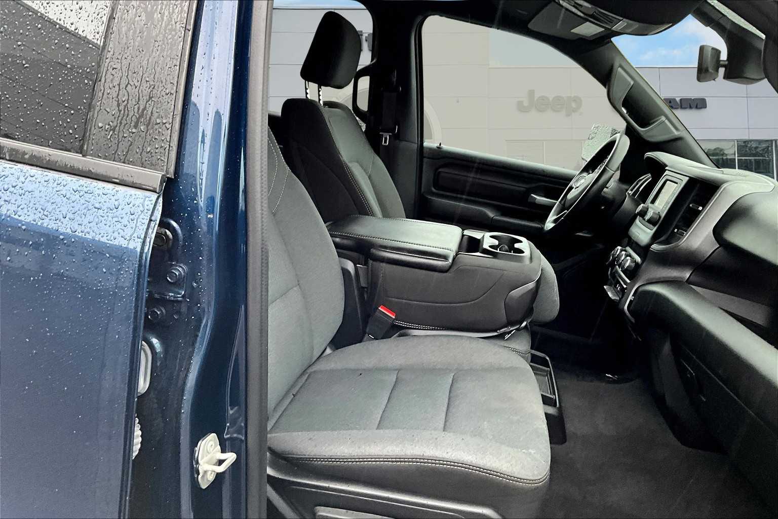 2024 Ram 1500 Tradesman Image 16 of 36