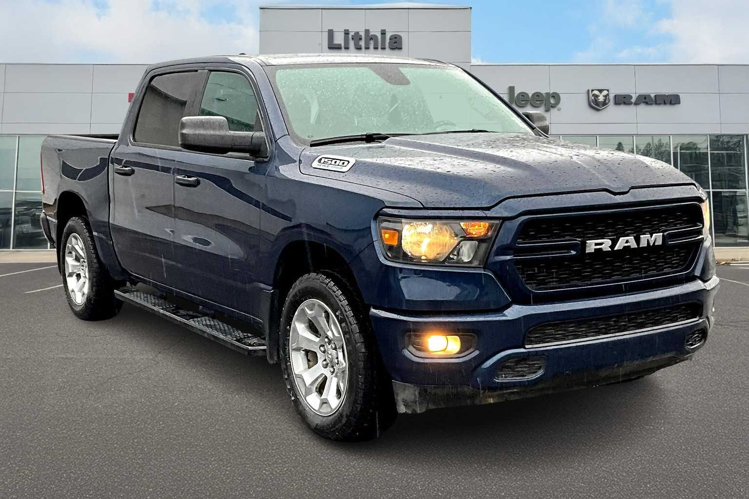 2024 Ram 1500 Tradesman Image 4 of 36