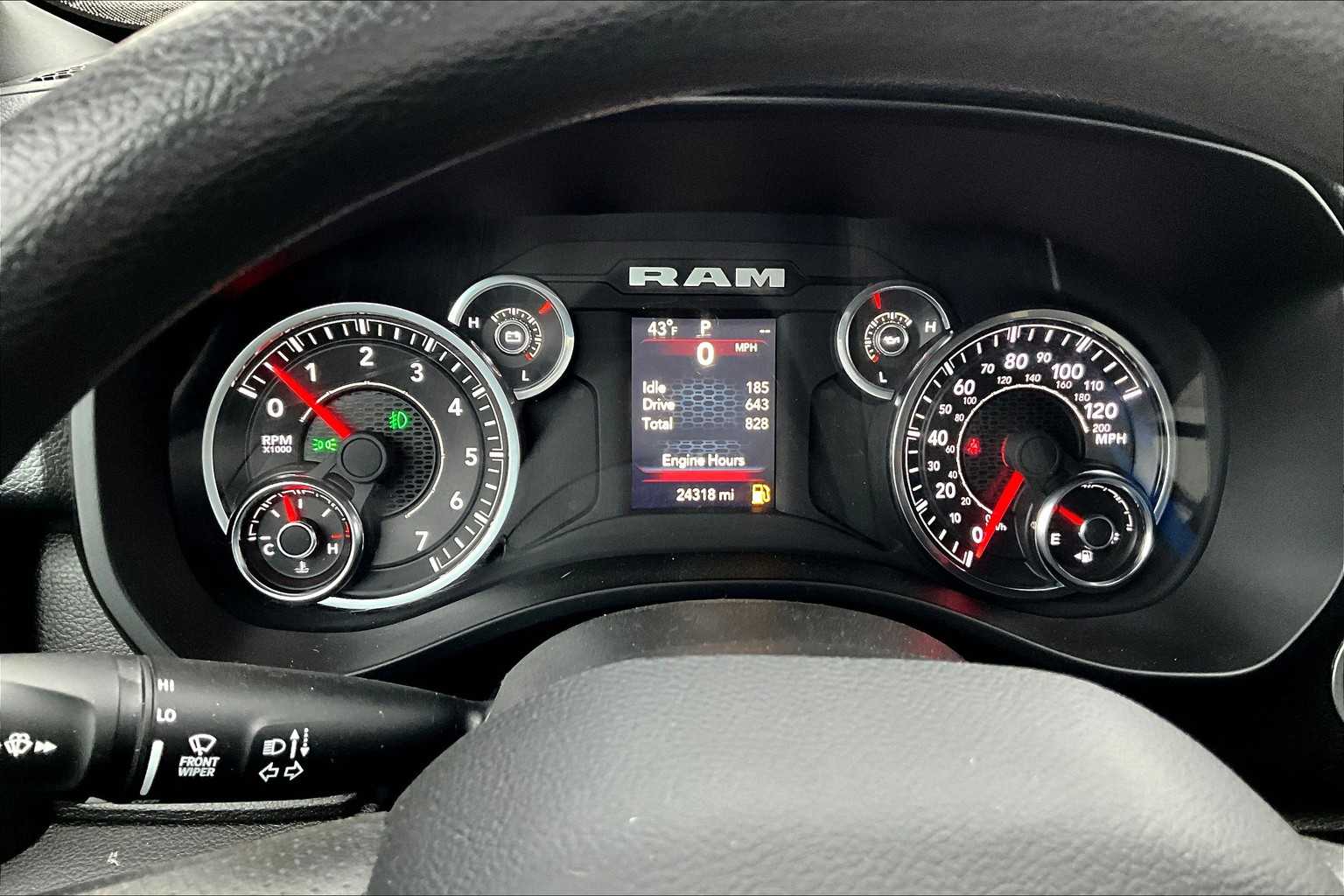 2024 Ram 1500 Tradesman Image 24 of 36