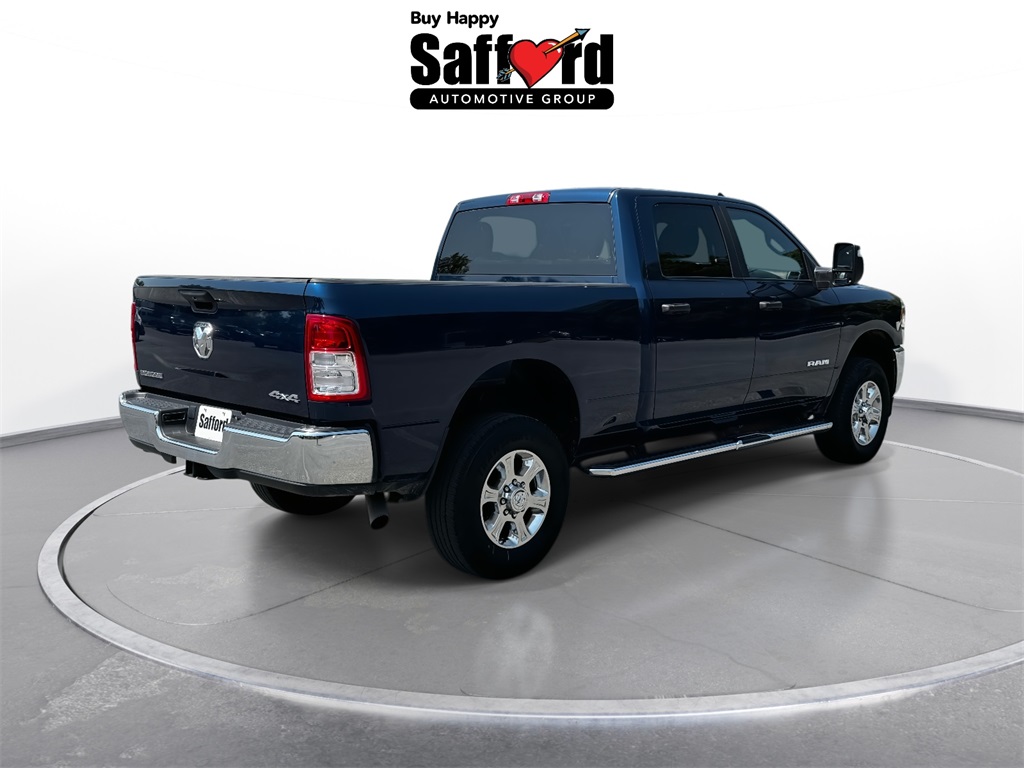 Vehicle image 4 of 30