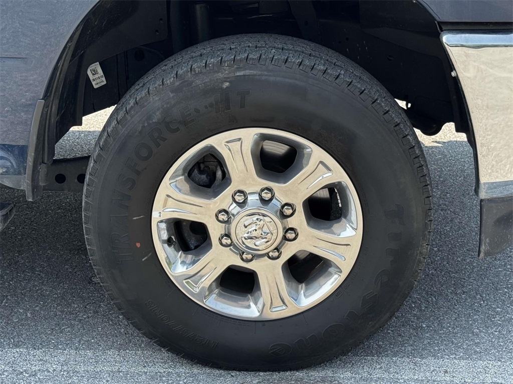 Vehicle image 29 of 30