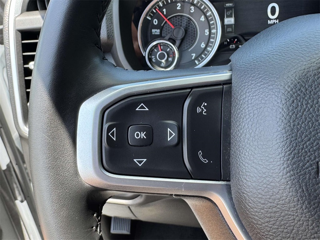 Vehicle image 29 of 30