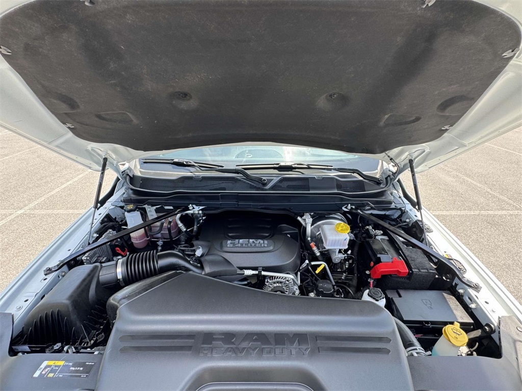 Vehicle image 8 of 30