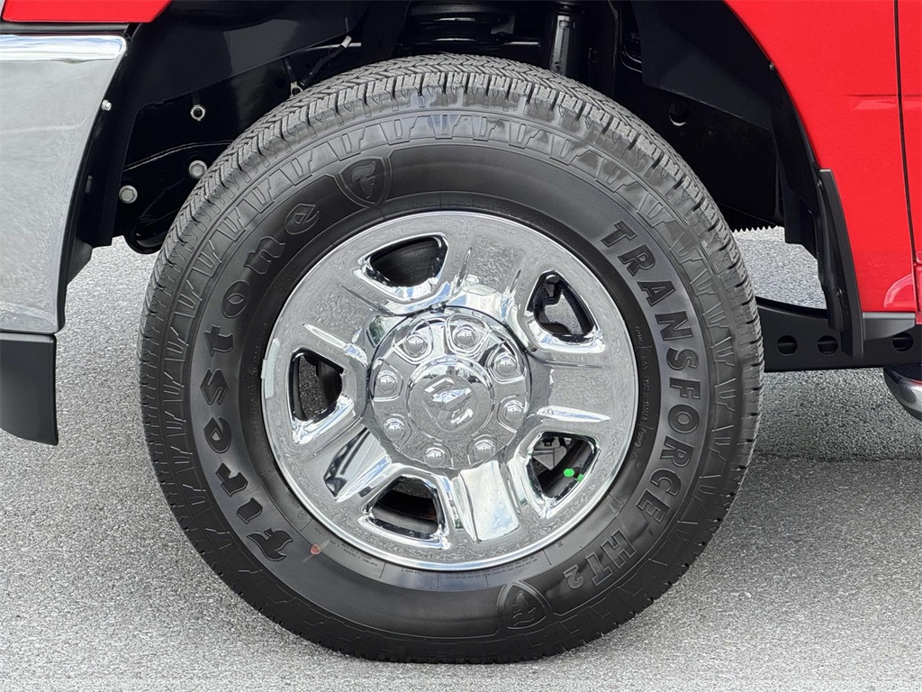 Vehicle image 9 of 30