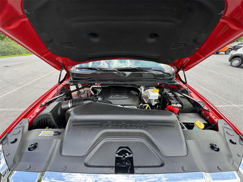 Vehicle image 8 of 30
