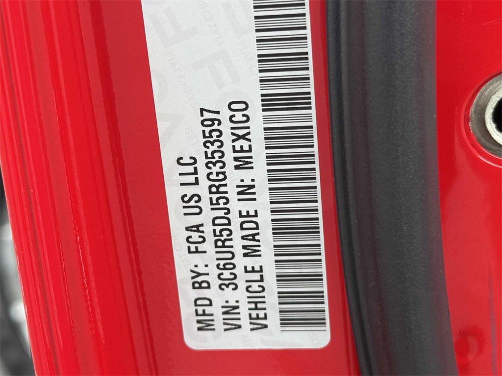 Vehicle image 26 of 30