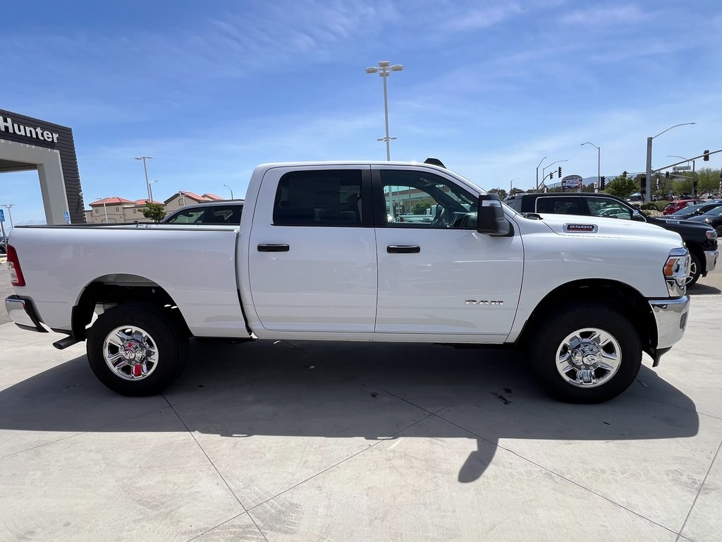 Vehicle image 5 of 24