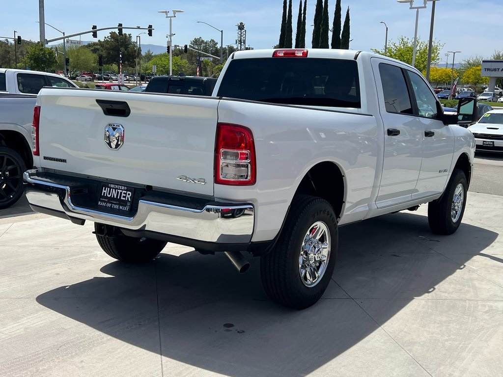 Vehicle image 6 of 24