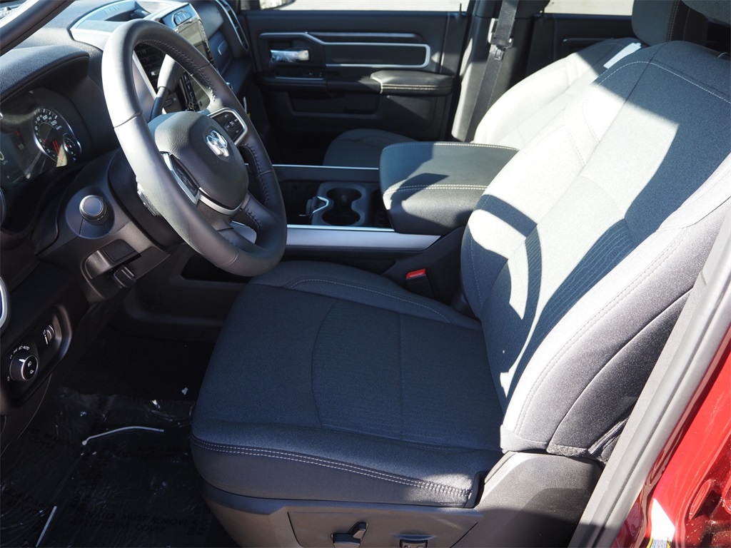Vehicle image 5 of 13