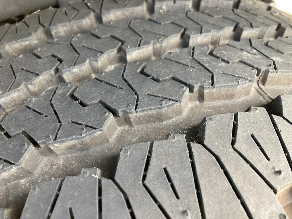Vehicle image 16 of 38
