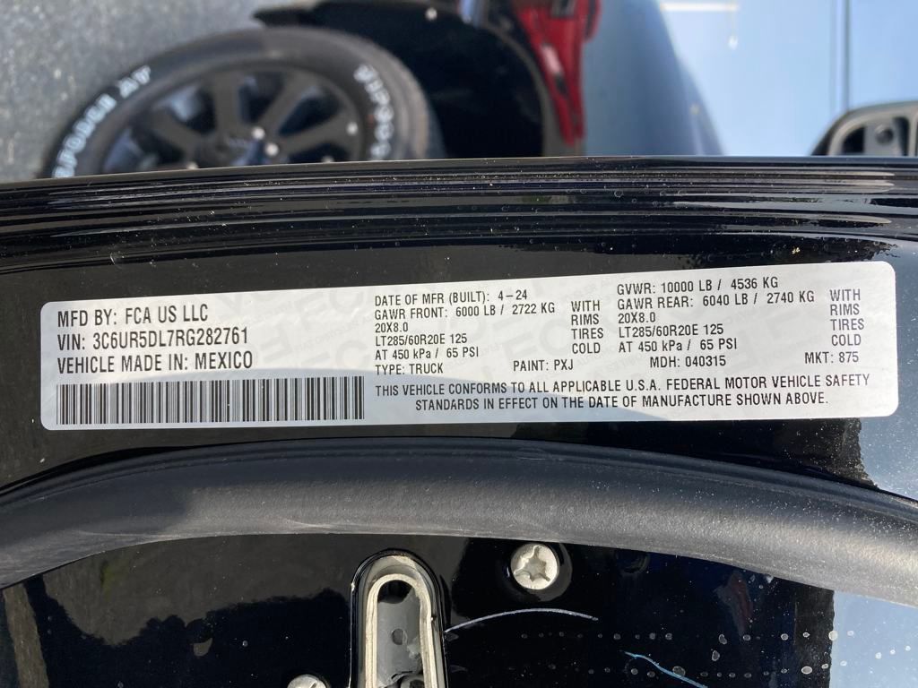 Vehicle image 20 of 38