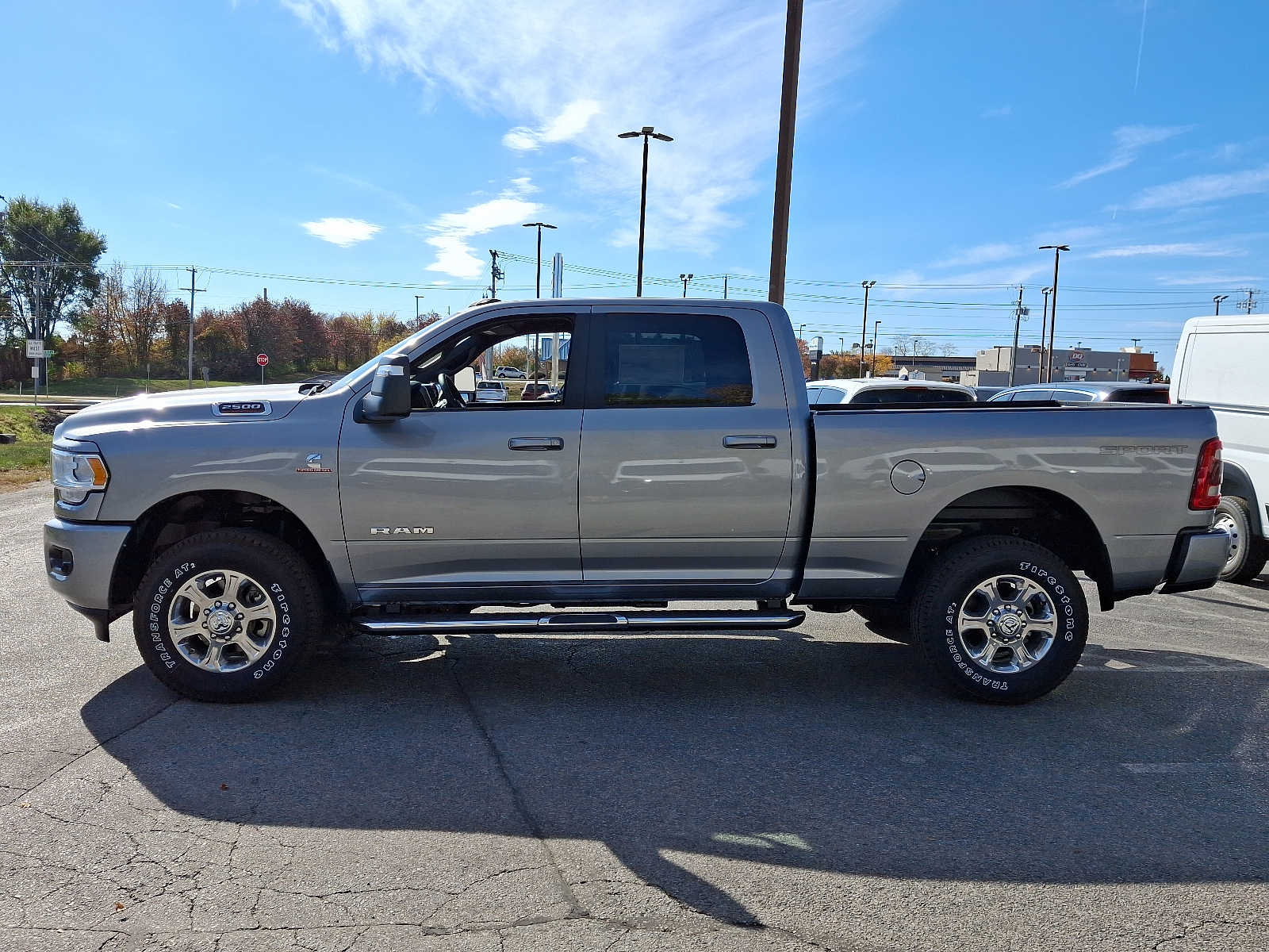 Vehicle image 8 of 19
