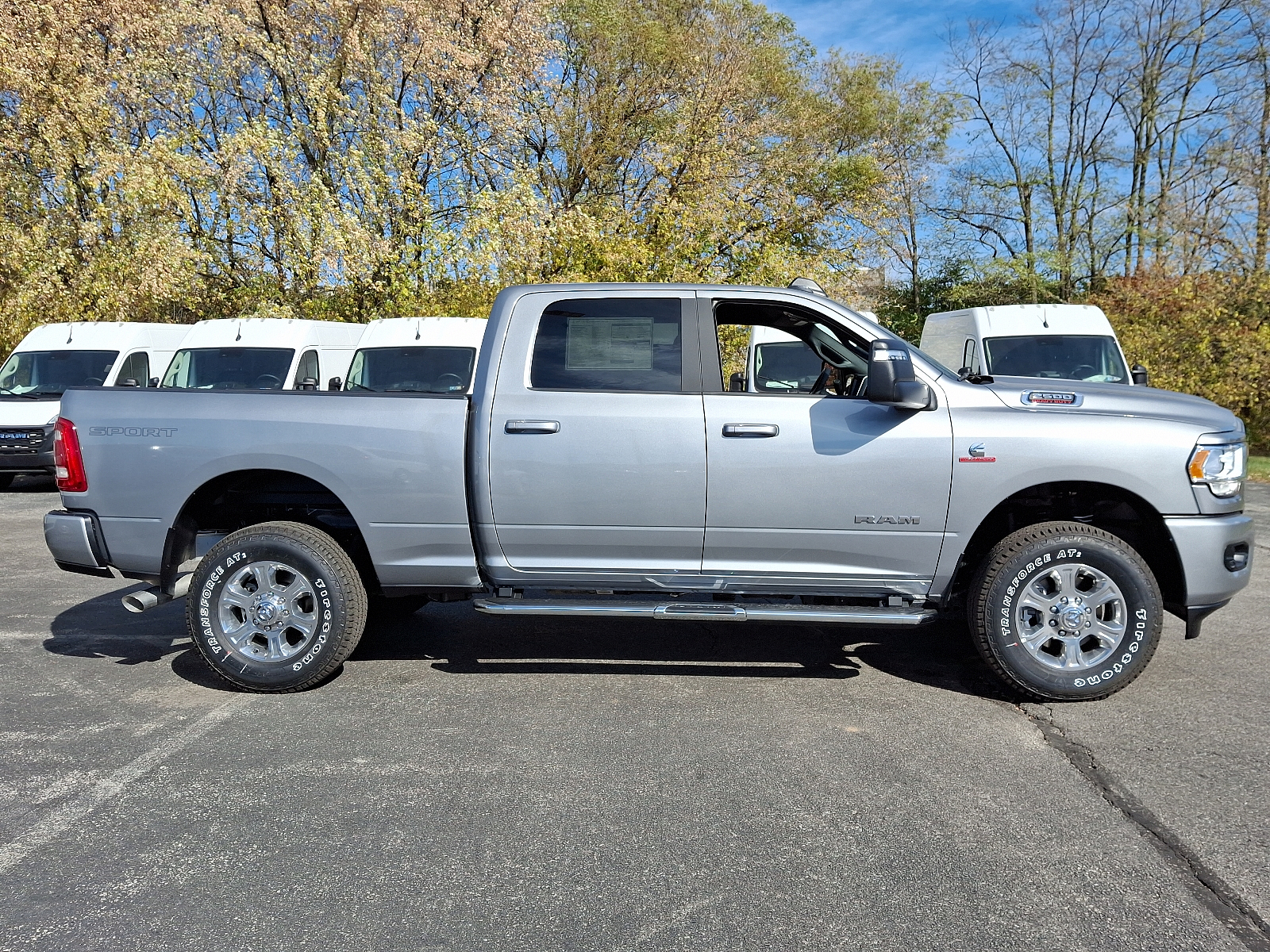 Vehicle image 4 of 19