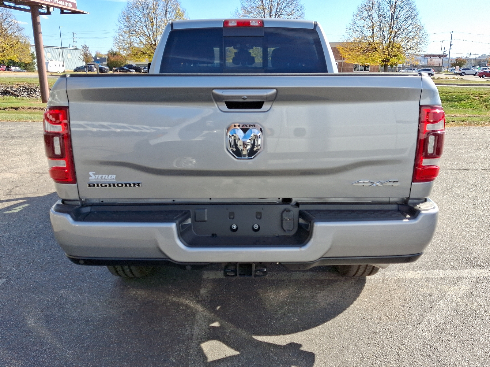 Vehicle image 7 of 19