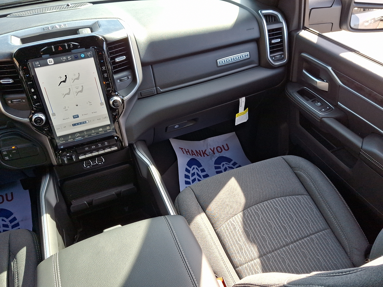 Vehicle image 11 of 19