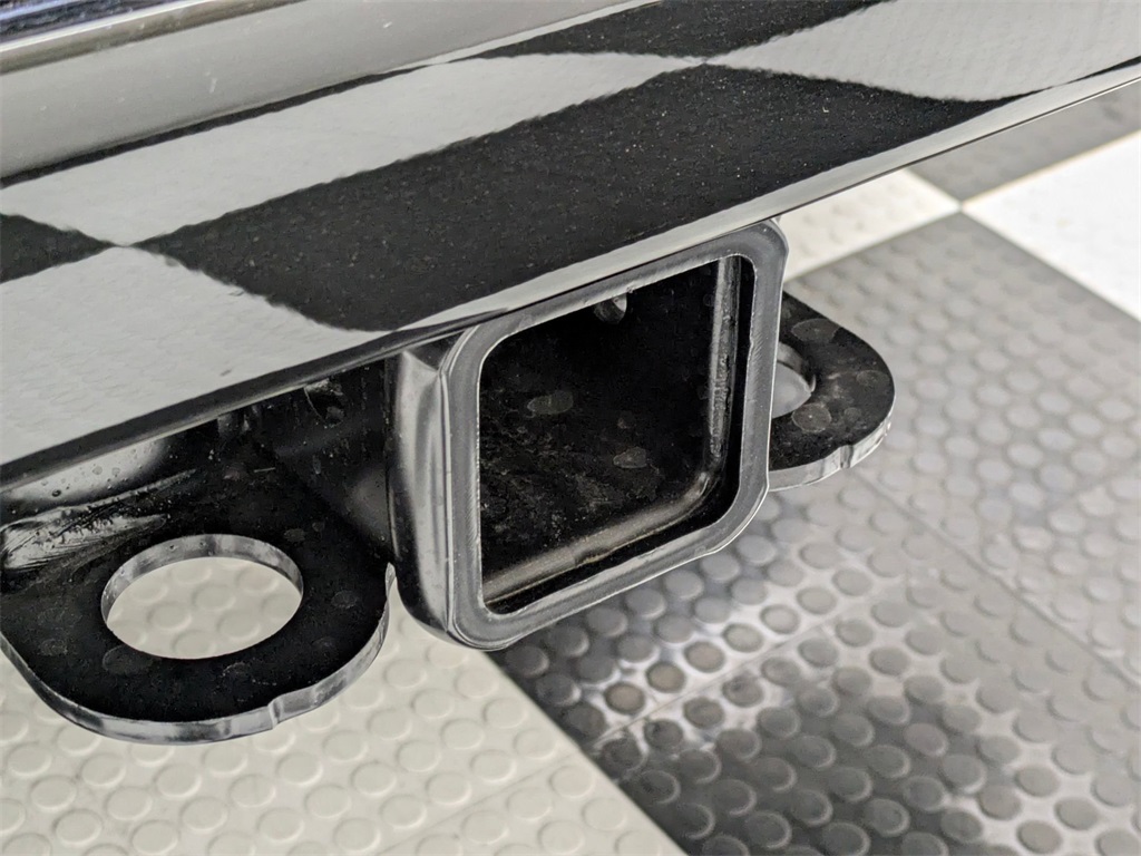 Vehicle image 9 of 40