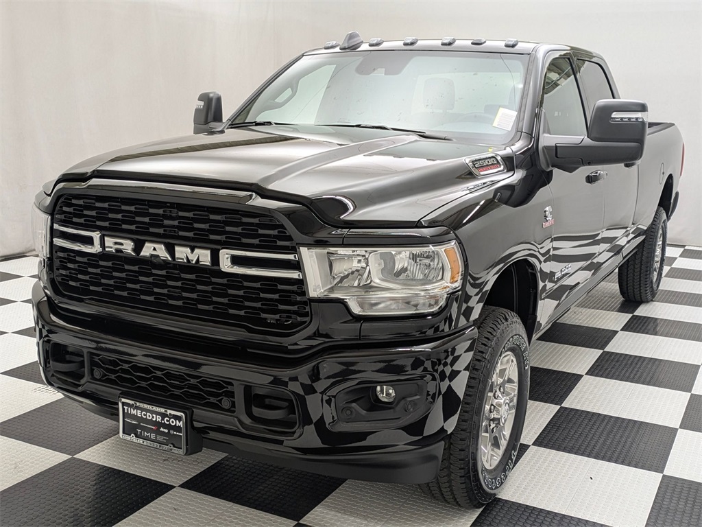 Vehicle image 1 of 40