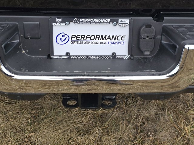 Vehicle image 20 of 32