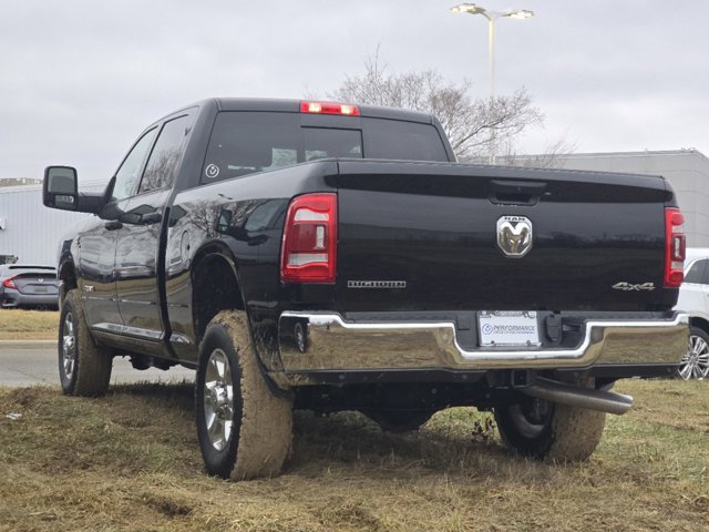 Vehicle image 7 of 32