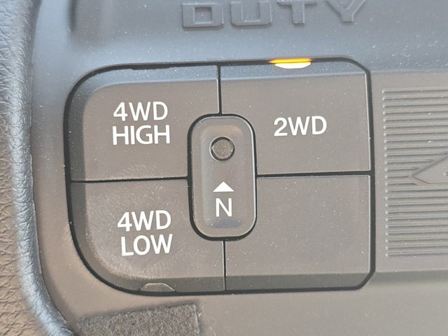 Vehicle image 25 of 30