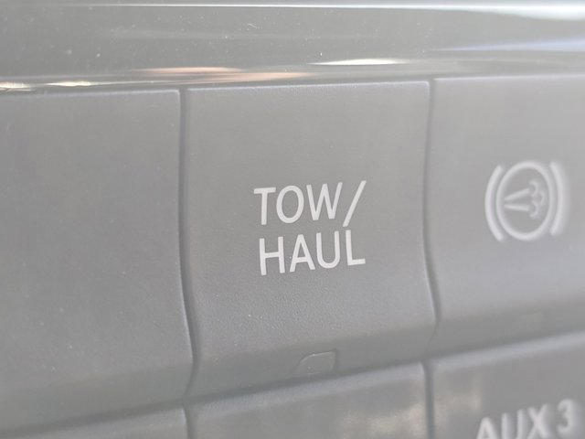 Vehicle image 28 of 30