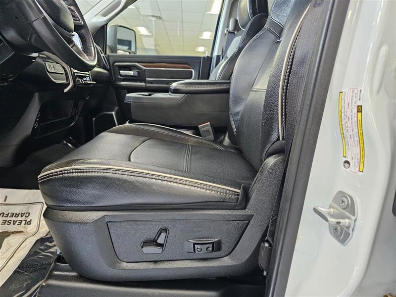 Vehicle image 22 of 35
