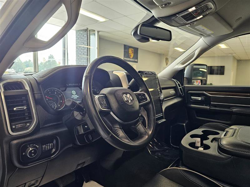Vehicle image 9 of 35