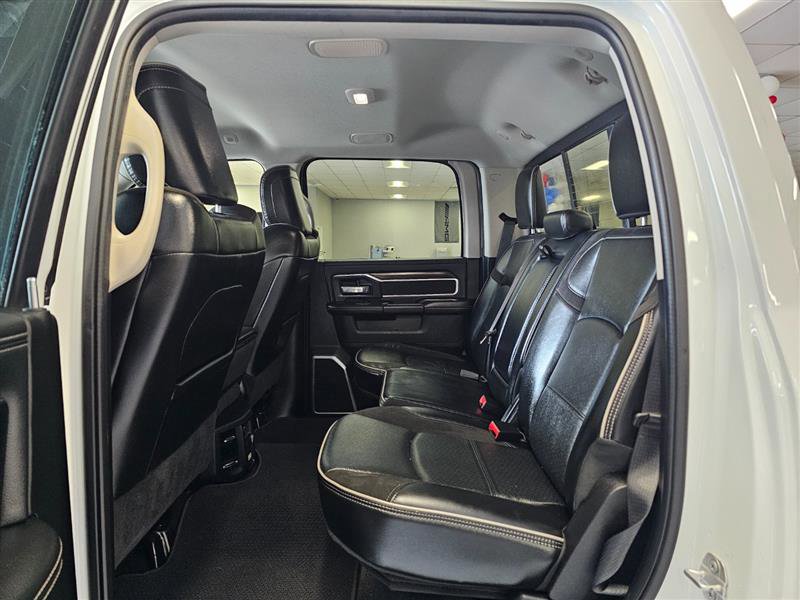 Vehicle image 11 of 35