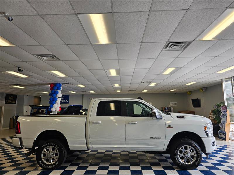 Vehicle image 4 of 35