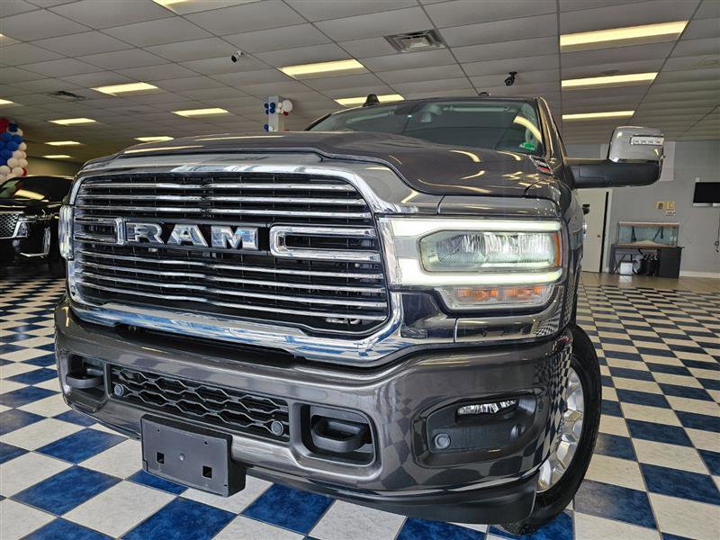 Vehicle image 8 of 34
