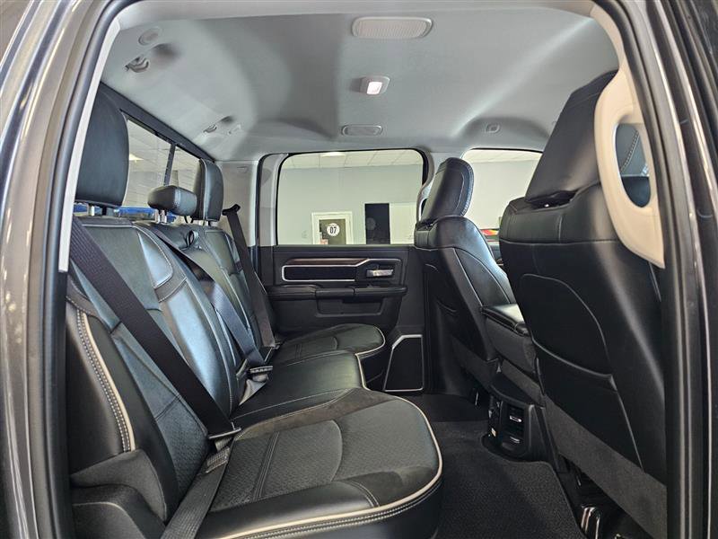 Vehicle image 12 of 34