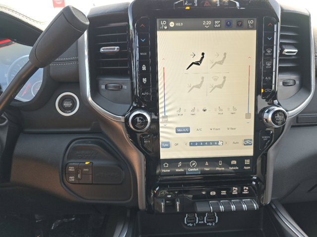 Vehicle image 20 of 31