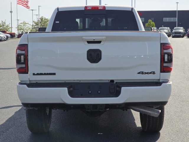 Vehicle image 8 of 31