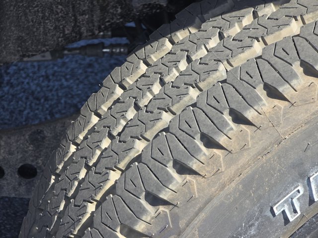 Vehicle image 3 of 31