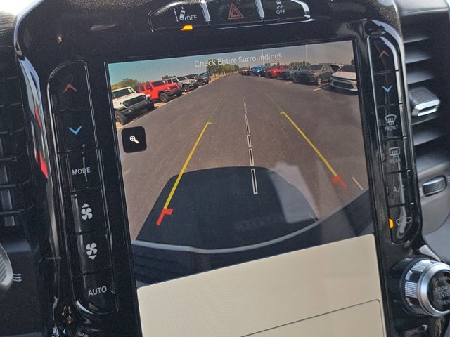 Vehicle image 22 of 31