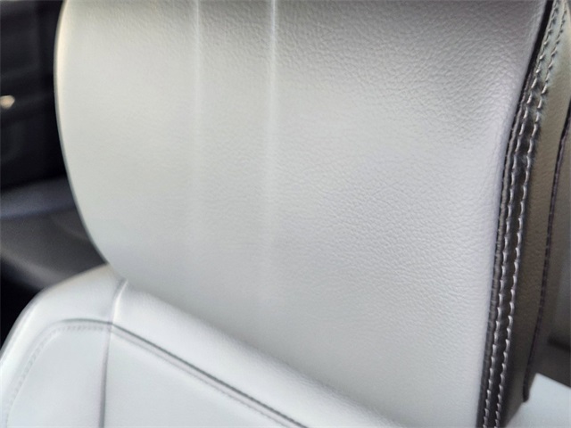 Vehicle image 12 of 23