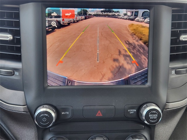 Vehicle image 15 of 23