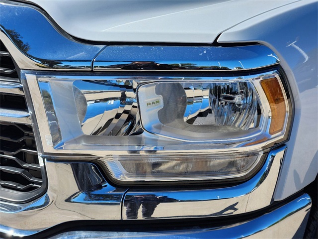 Vehicle image 5 of 23