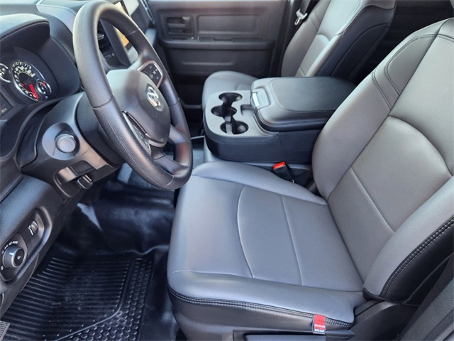 Vehicle image 6 of 24