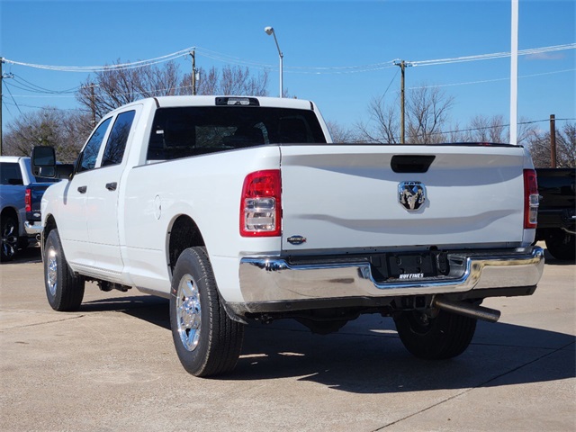 Vehicle image 4 of 24