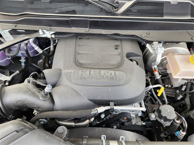 Vehicle image 22 of 24