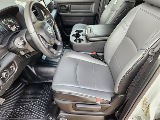 Vehicle image 10 of 25