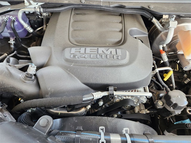 Vehicle image 24 of 25
