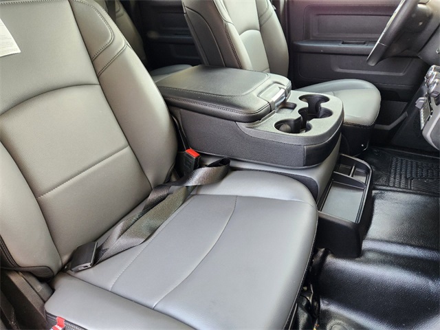 Vehicle image 11 of 25