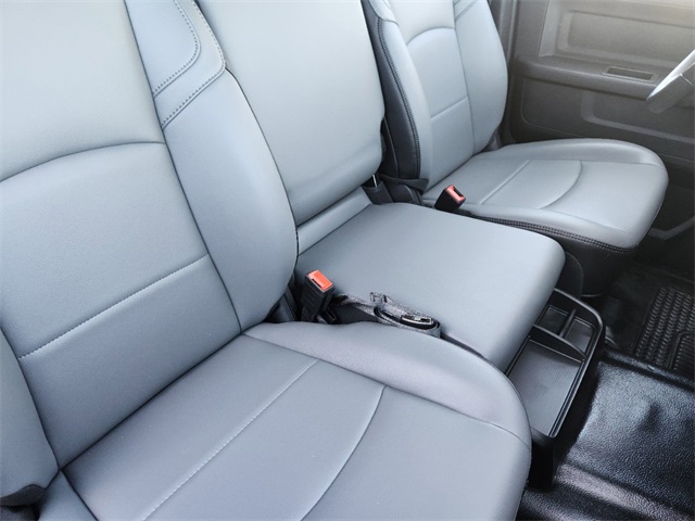 Vehicle image 10 of 23