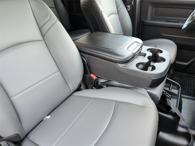 Vehicle image 10 of 23