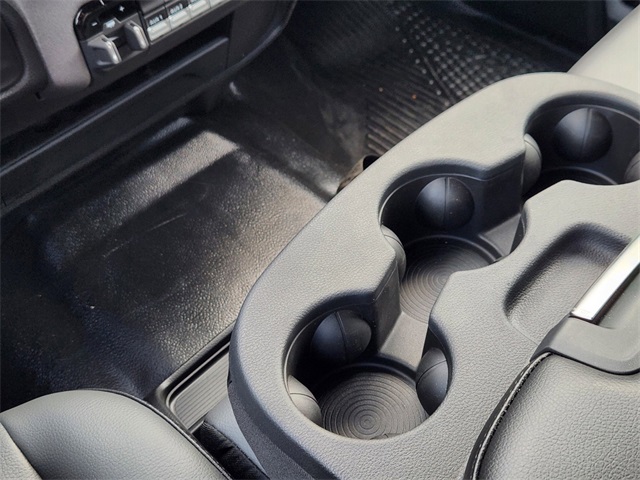 Vehicle image 16 of 23