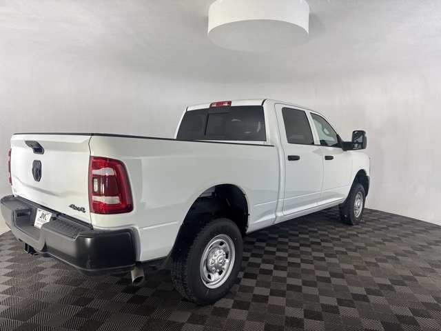 Vehicle image 9 of 27