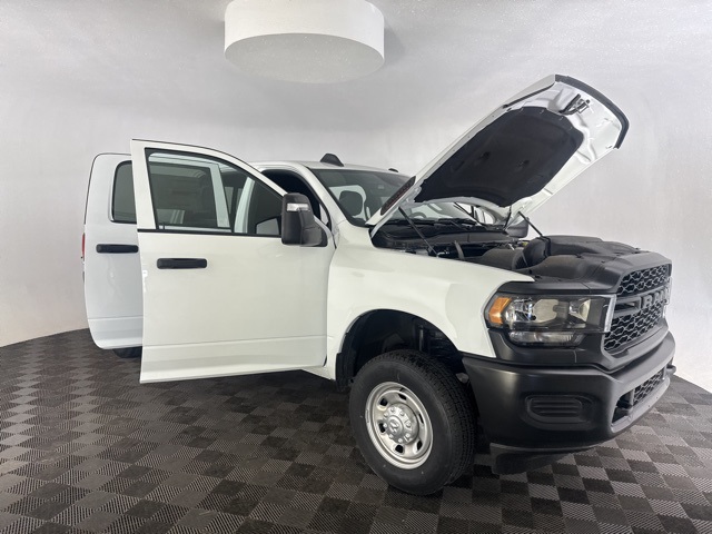 Vehicle image 6 of 27